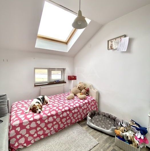 Apartament 3 camere, pe 2 niveluri, Florești, zonă centrala. - Poză 5