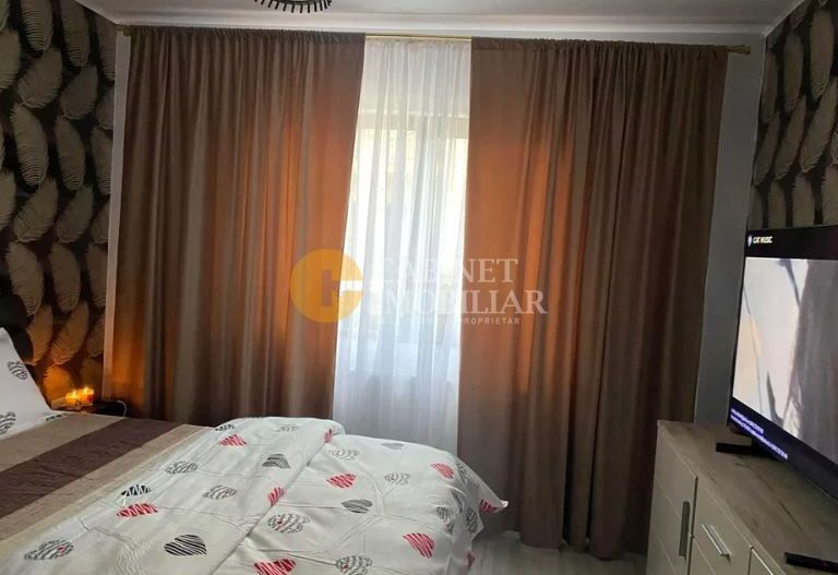 Etaj 1 Apartament 2 camere decomandat mobilat-boxa-loc parcare - Poză 7