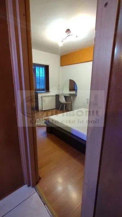 Apartament de 3 camere Dacia - 420 euro - Poză 8
