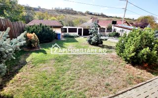 Casa 3 camere, 2 bai,1 garaj,teren 360 mp.zona Dambu Pietros - Poză 2