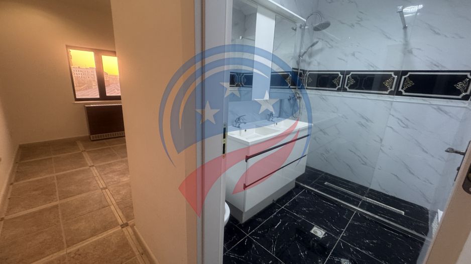 Spațiu de închiriat ultracentral – ideal pentru afacerea ta! - Poză 12