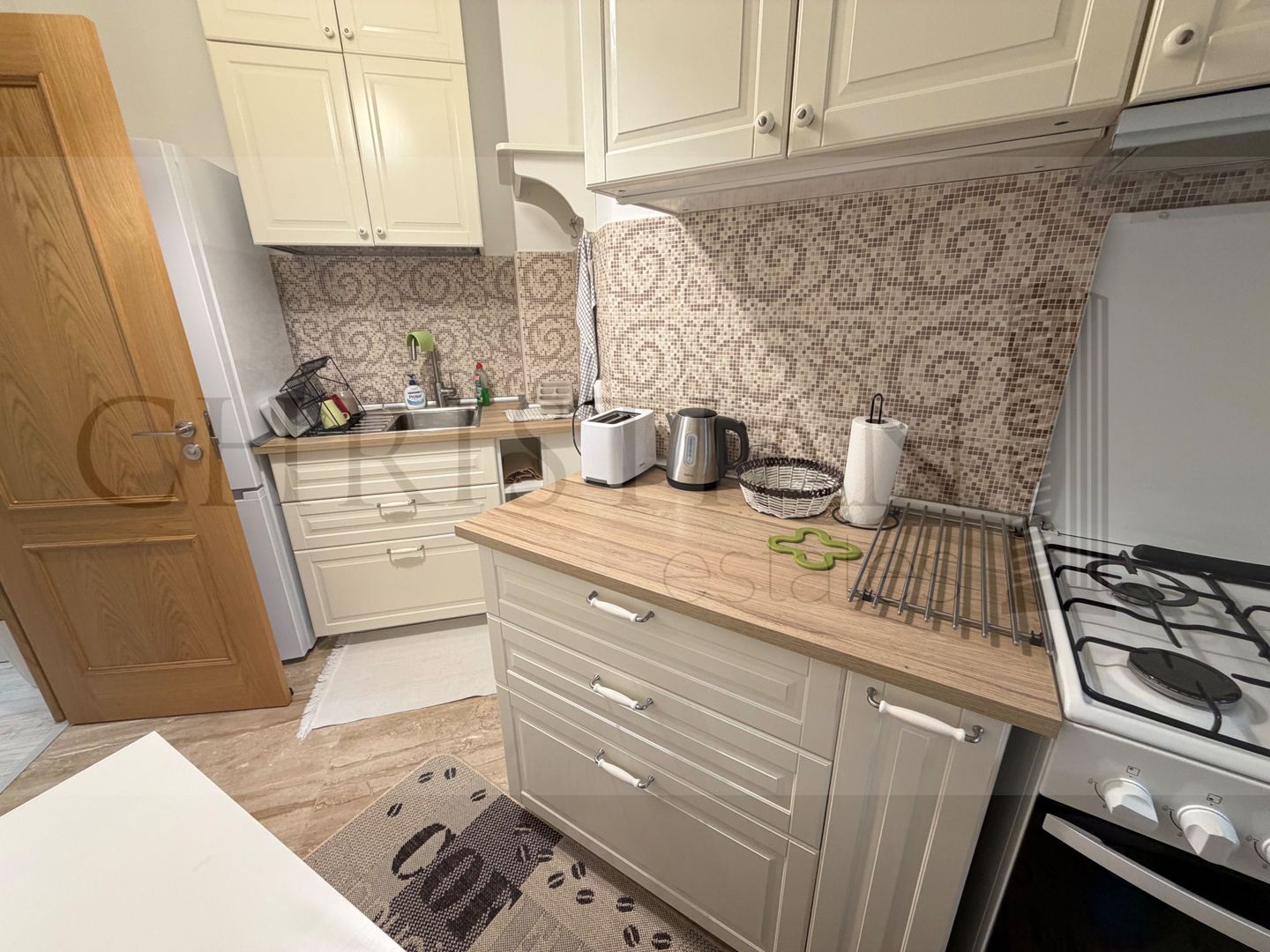 Drumul Taberei - Studio in Complex - Parcare + Boxă - Poză 12