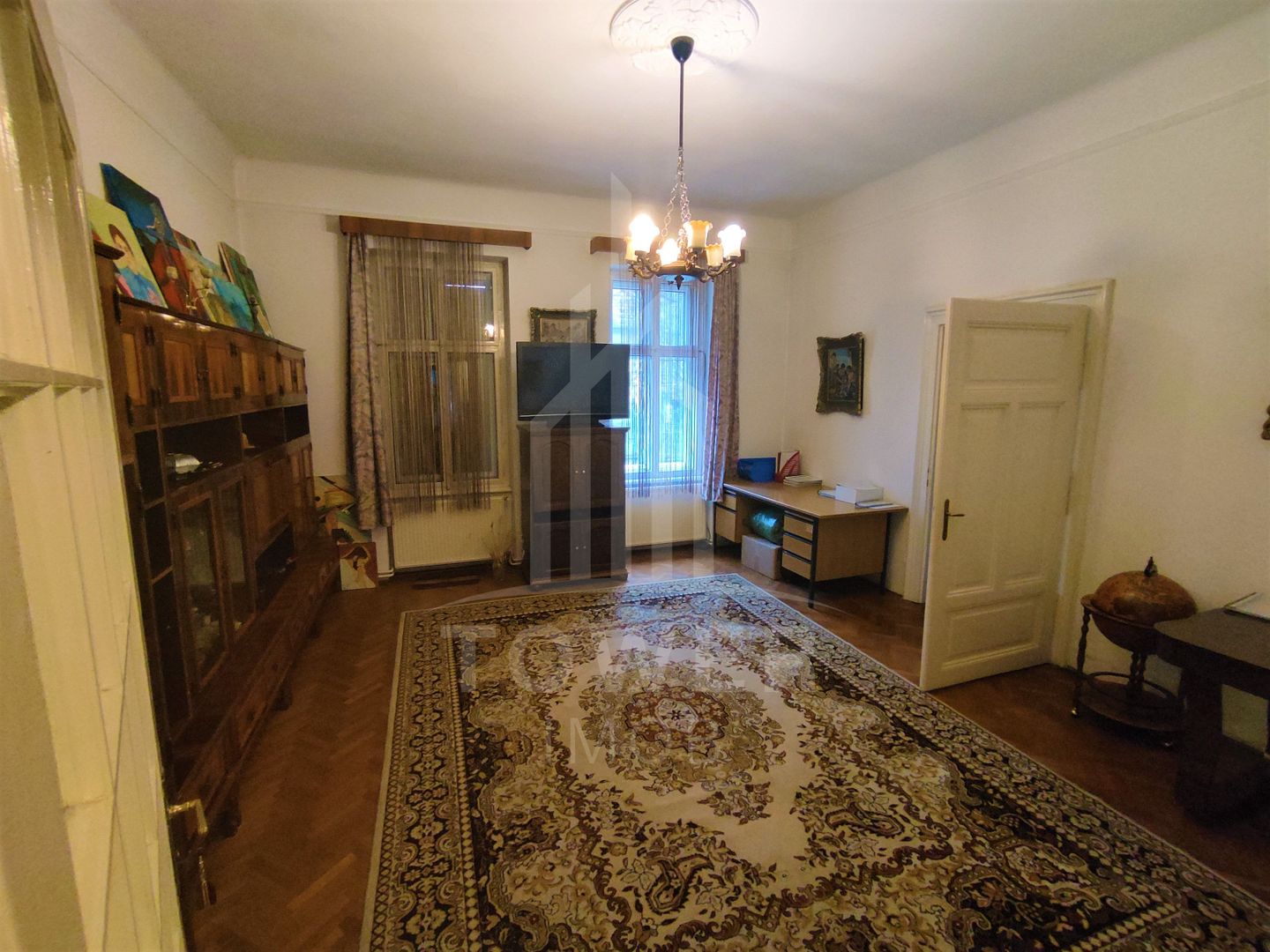 Apartament 4 camere 140 mp | Strada Băii - Poză 1