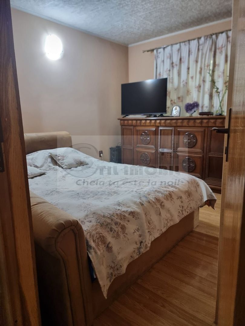 Apartament 4 camere - 80.21 mp - 2 bai - Nicolina - Str. Libertatii ! - Poză 2