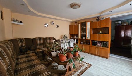 Casa Individuala | 2 Corpuri | 4 Camere | 100 MPU | Saliste