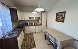 Casa tip duplex - zona Cetate - Poză 1