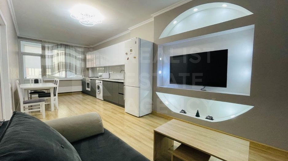 Chirie, apartamnet, 3 camere, str. Avram Iancu, Centru - Poză 1