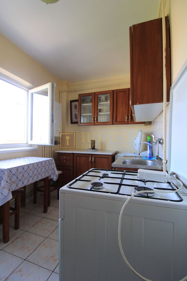 Zona Complex, centrala proprie, o camera - Poză 12