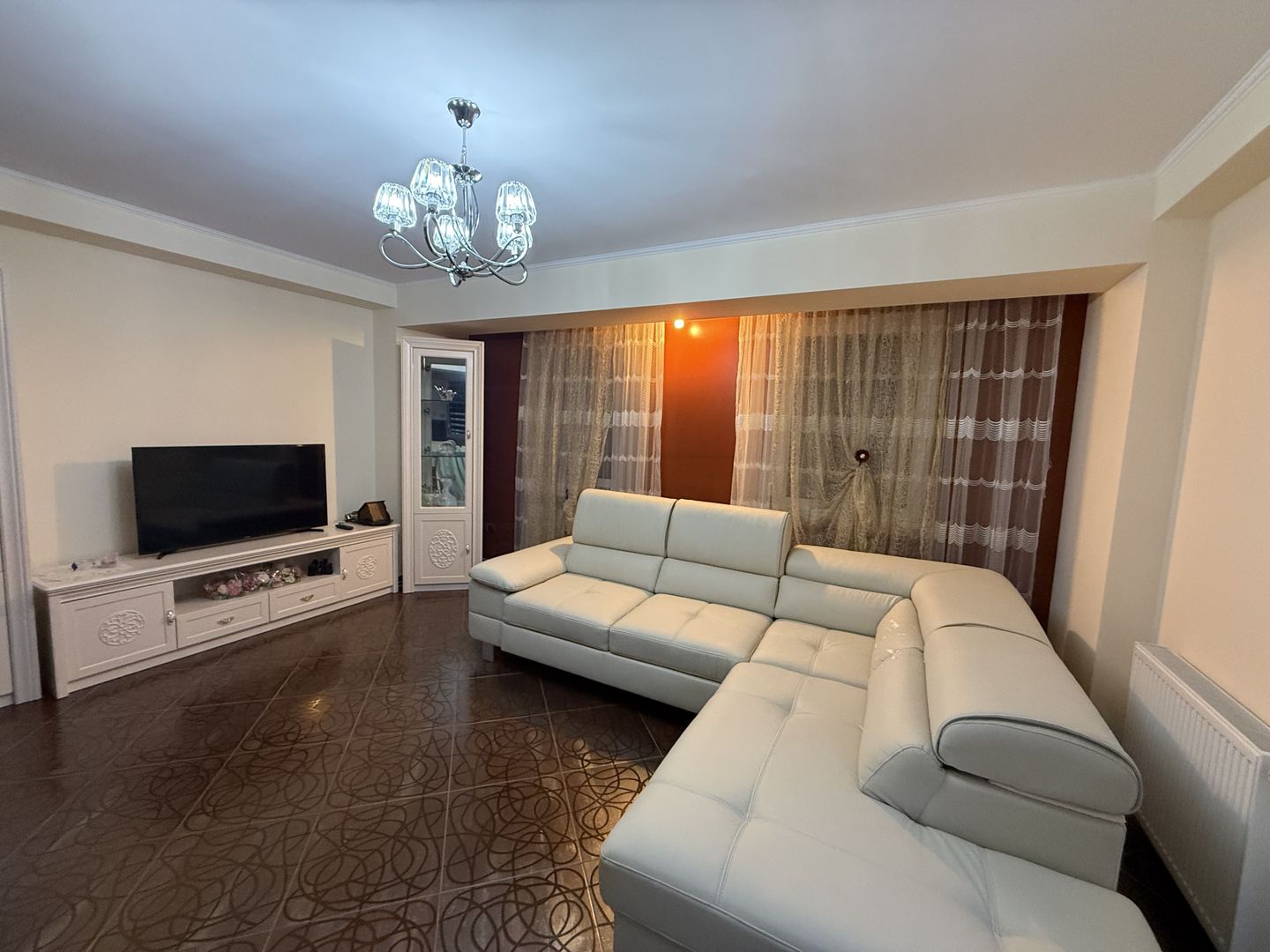 Apartament 3 Camere | Complet mobilat | 95MP - Poză 1