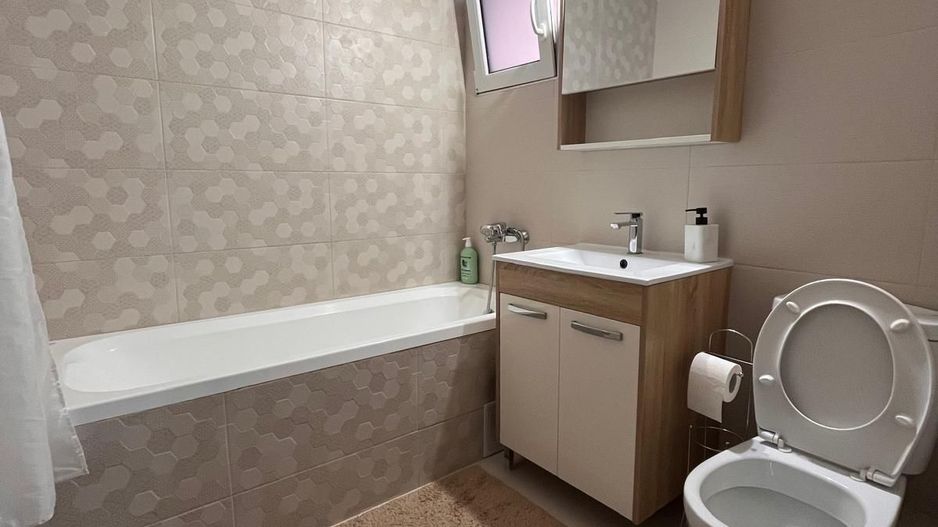 Metrou Gorjului- complet renovat - Poză 6