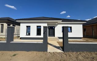 Casa semifinisata | 112 mp utili - 420 mp teren | Zona Calea Odoreului