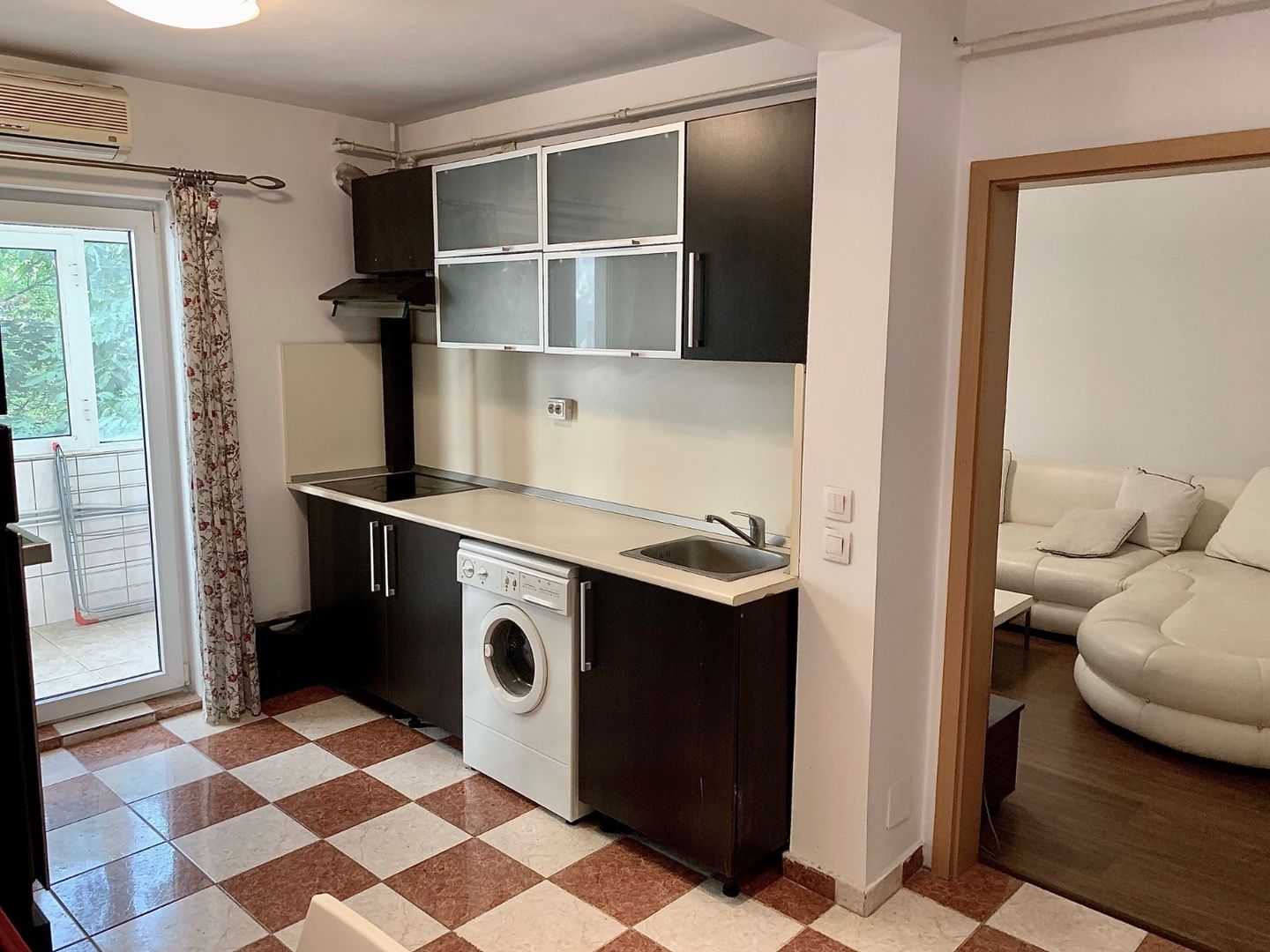 Apartament 2 camere, Aviatiei, centrala  proprie, etaj 1, metrou 5 min - Poză 7
