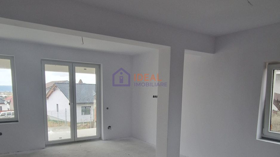 Casa Tip Duplex cu 4 camere si carport, in Cartierul Arhitectilor - Poză 11