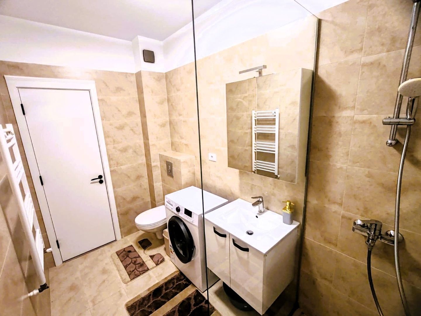 3 camere | 90 mp + curte 45 mp | Mobilat si Utilat Premium | Top - Poză 29