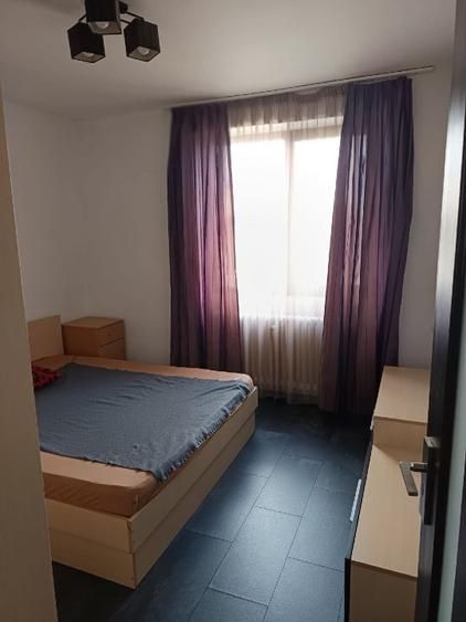 De vanzare Apartament 3 camere Tineretului, central - Poză 6