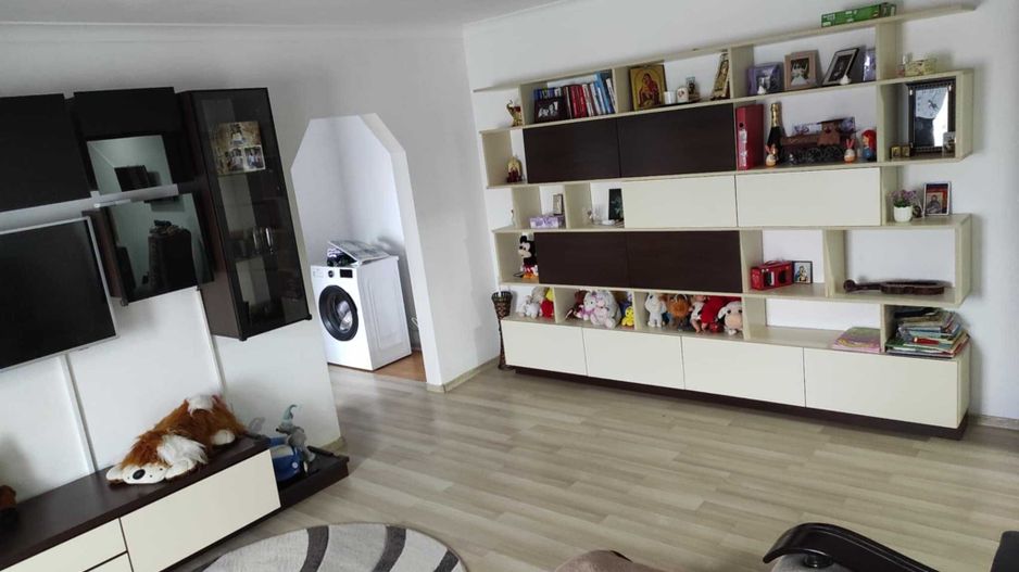 BRASADAS vinde ap 3 camere etajul 3/4. - Poză 5