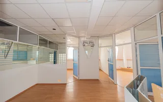 Spațiu de inchiriat, 9 camere, 3 bai, Universitate, 120mp - Poză 20