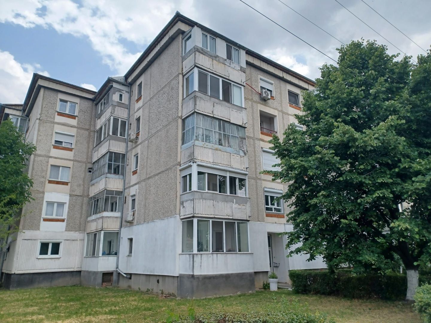 Apartament 3 camere,3 balcoane Dragos Voda. 87 500 E (neg). Comision 0 - Poză 1