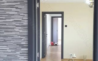 Aparatament renovat-3 camere-Zona Circumvaltiunii - Poză 1