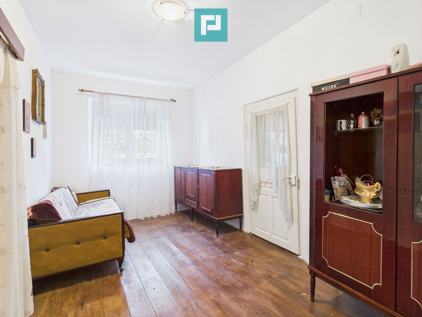 Casă cu 4 camere în Sânpetru German, Secusigiu - Poză 6