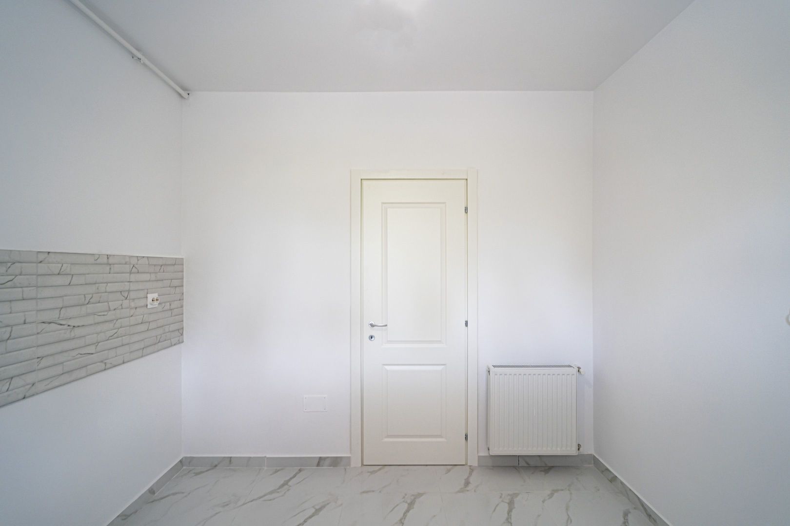 2 Camere, 72 mp, Spatios, Vedere Libera, Finalizat, Bloc Nou, Metrou Preciziei - Poză 11