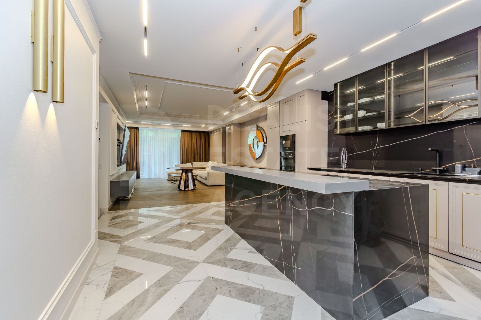 Vânzare, casă, 4 camere, str. Timiș, sector Centru - Poză 1