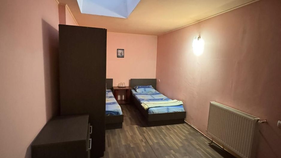 Hotel de inchiriat, 25 camere, 25 bai, receptie,T719 - Poză 16