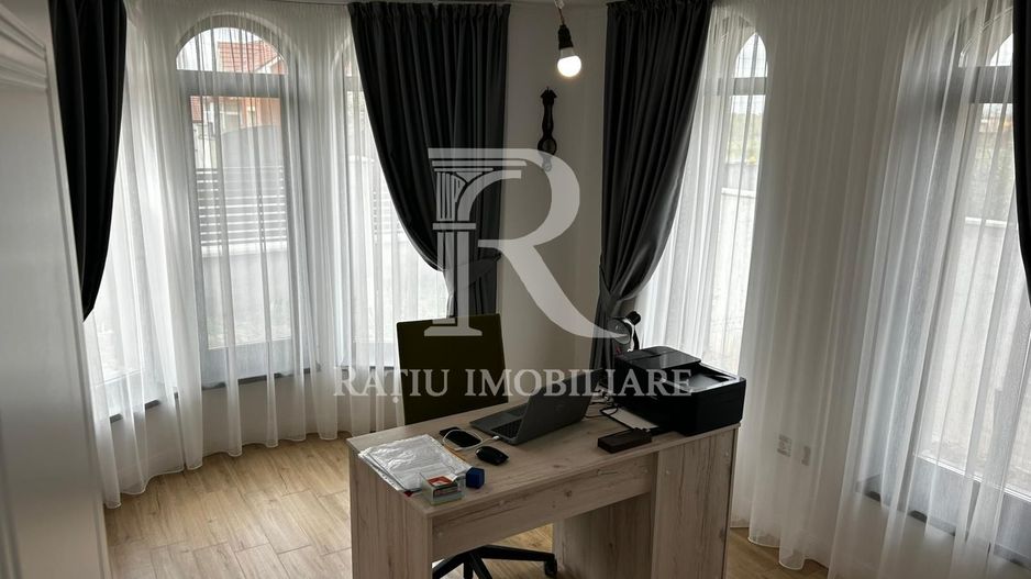 Casa cu 5 camere de vanzare | Nufarul | Oradea - Poză 8