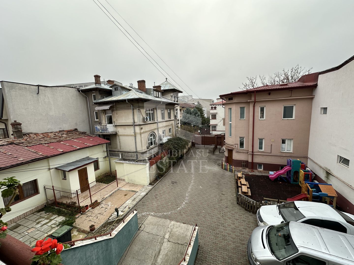 VATRA LUMINOASA -Agricultori | Cladire 1900mp din 2001 | Teren 1030mp - Poză 15