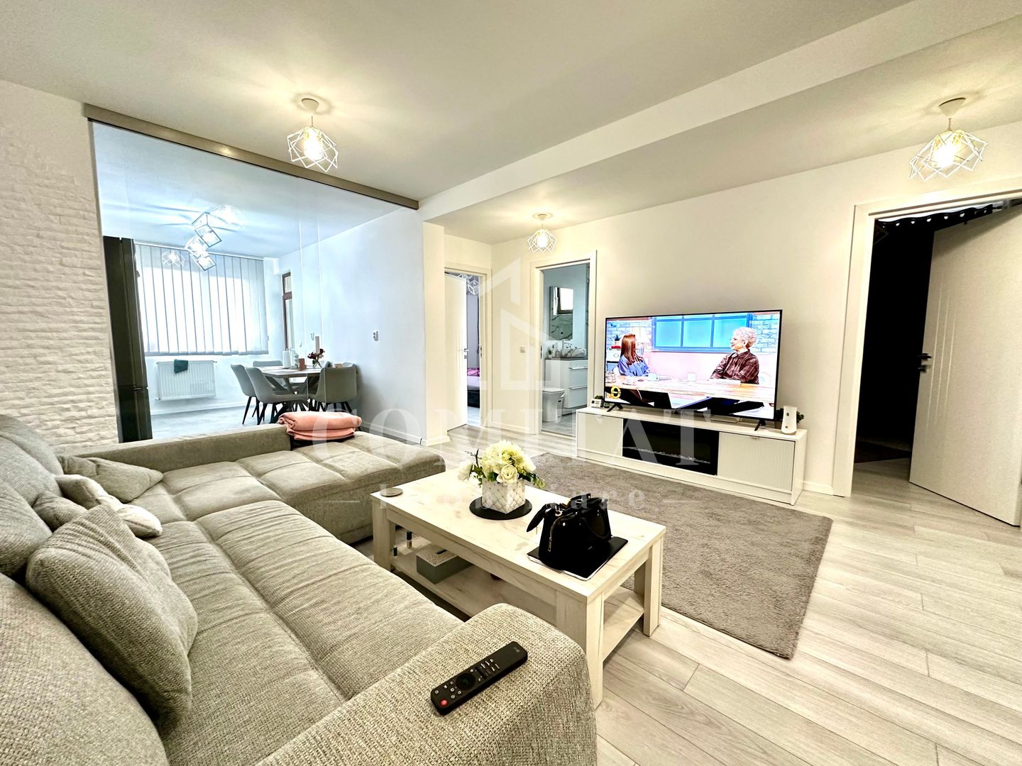 Apartament 3 camere | Etaj intermediar | Cartier Terra-Floresti - Poză 1