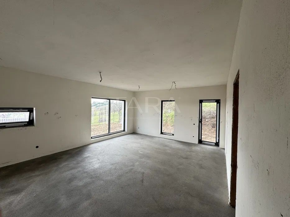 Casă spațioasă în Feleacu, ideală pentru familie - Poză 1