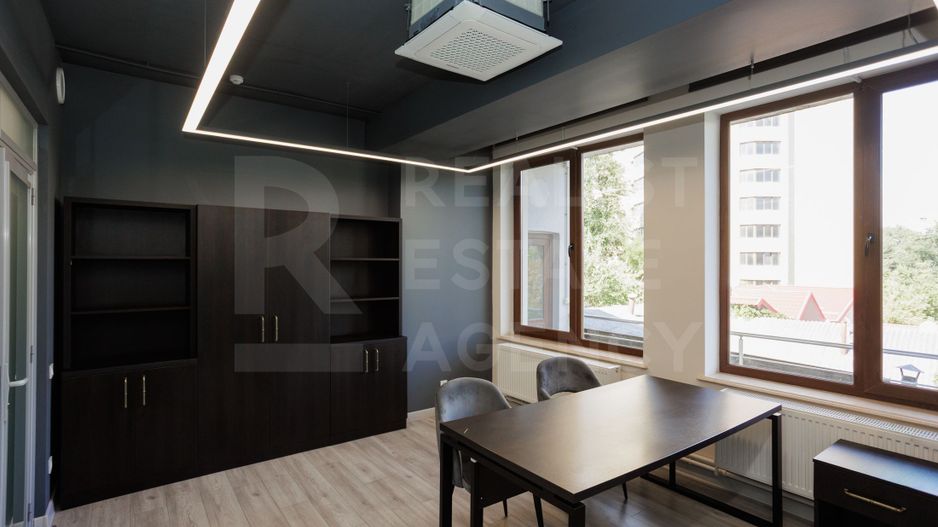 Se oferă oficiu sper chirie 270 mp, str. Petru Rareș, Centru - Poză 14