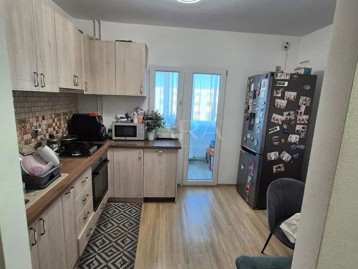 Apartament 2 camere decomandat, Între Lacuri, aproape de Iulius Mall. - Poză 2