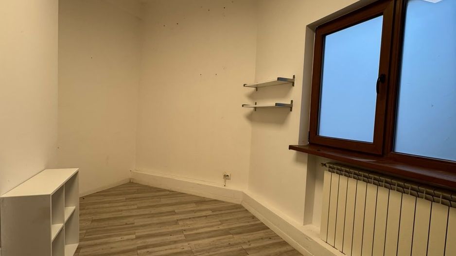 Apartament Victoriei, 79 mp, Parter - Potrivit Locuință sau Spațiu Comercial v19 - Poză 8