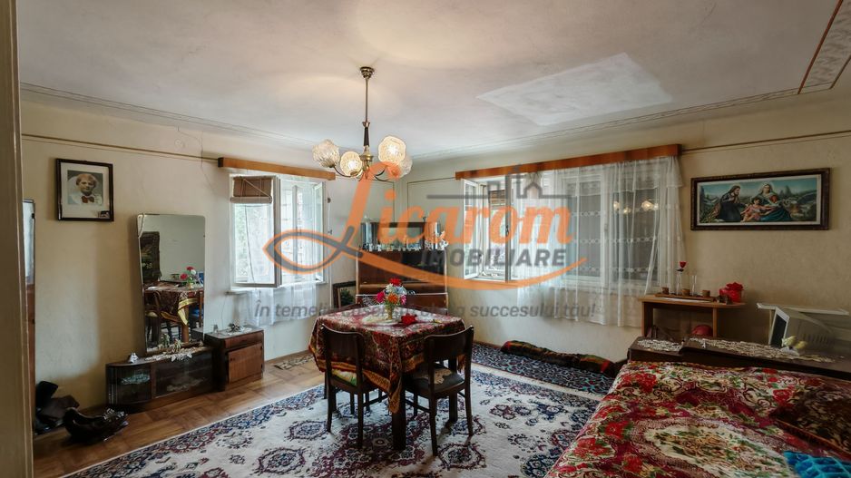 Casa saseasca,individuala,Cristian zona Centrala,teren 540 mp - Poză 3