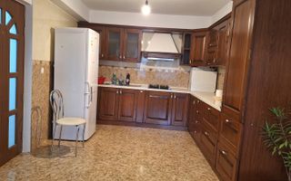 Casa de inchiriat Curtea de Arges - Poză 9