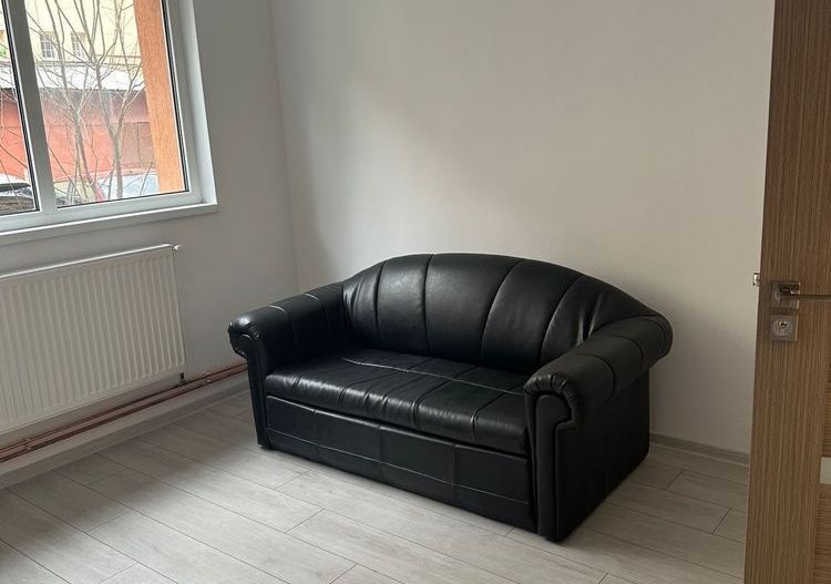 Apartament cu 2 camere de vânzare in centru Alba Iulia - Poză 2