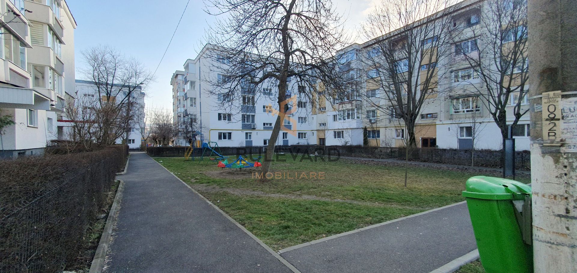 Apartament cu 2 camere decomandate, zona Intre Lacuri! - Poză 1