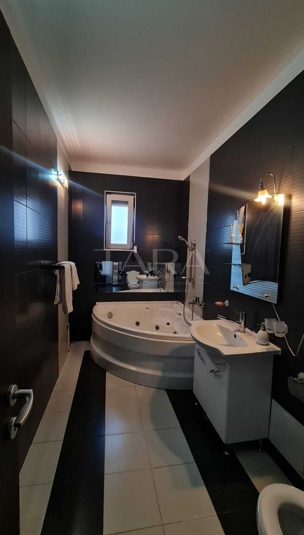 Penthouse 2 camere cu terasă panoramică – Europa - Poză 9