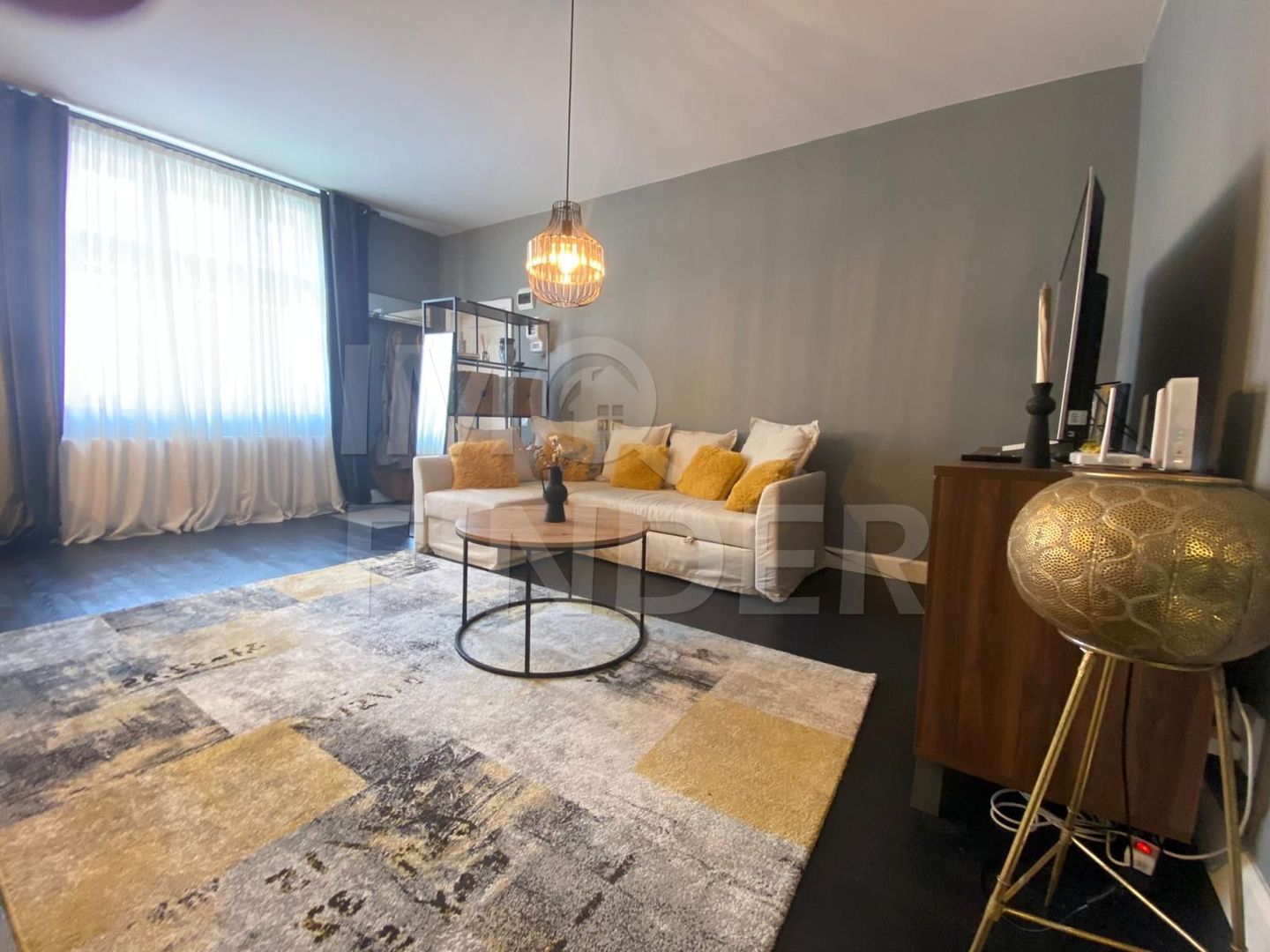 Vanzare 3 camere, in vila, Zona Piata Engels, renovat complet - Poză 2