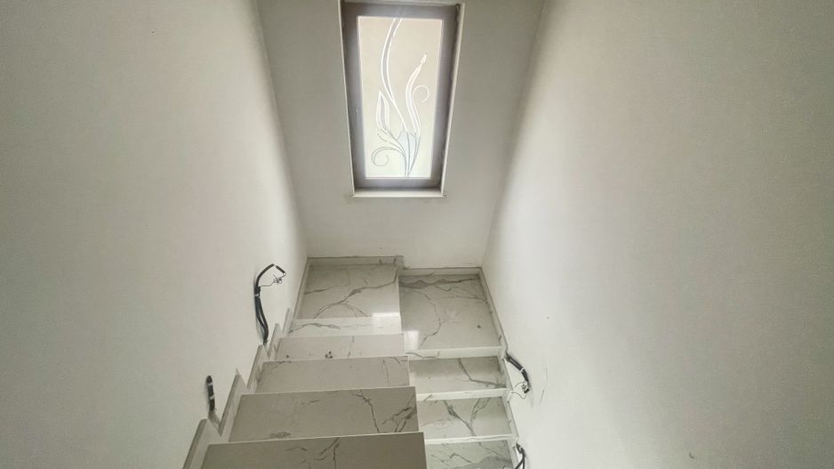 CASA INDIVIDUALA MODERNA | 600 MP TEREN | GARAJ | RADAUTI - Poză 9