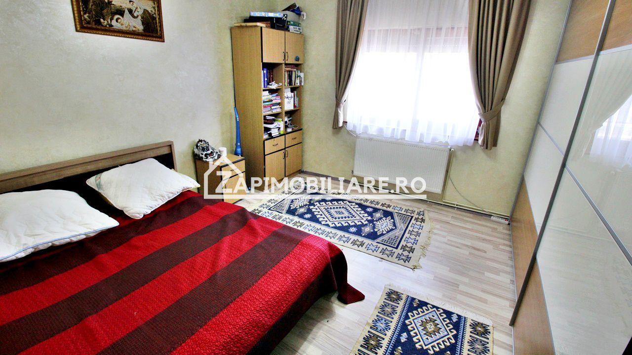 Casa 5 camere, 250 mp,3 băi,2.500mp teren,  0% comision - Poză 5