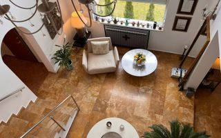 Vilă Superba de Lux de Închiriat în Iancu Nicolae – Confort și Eleganță la Cele - Poză 6