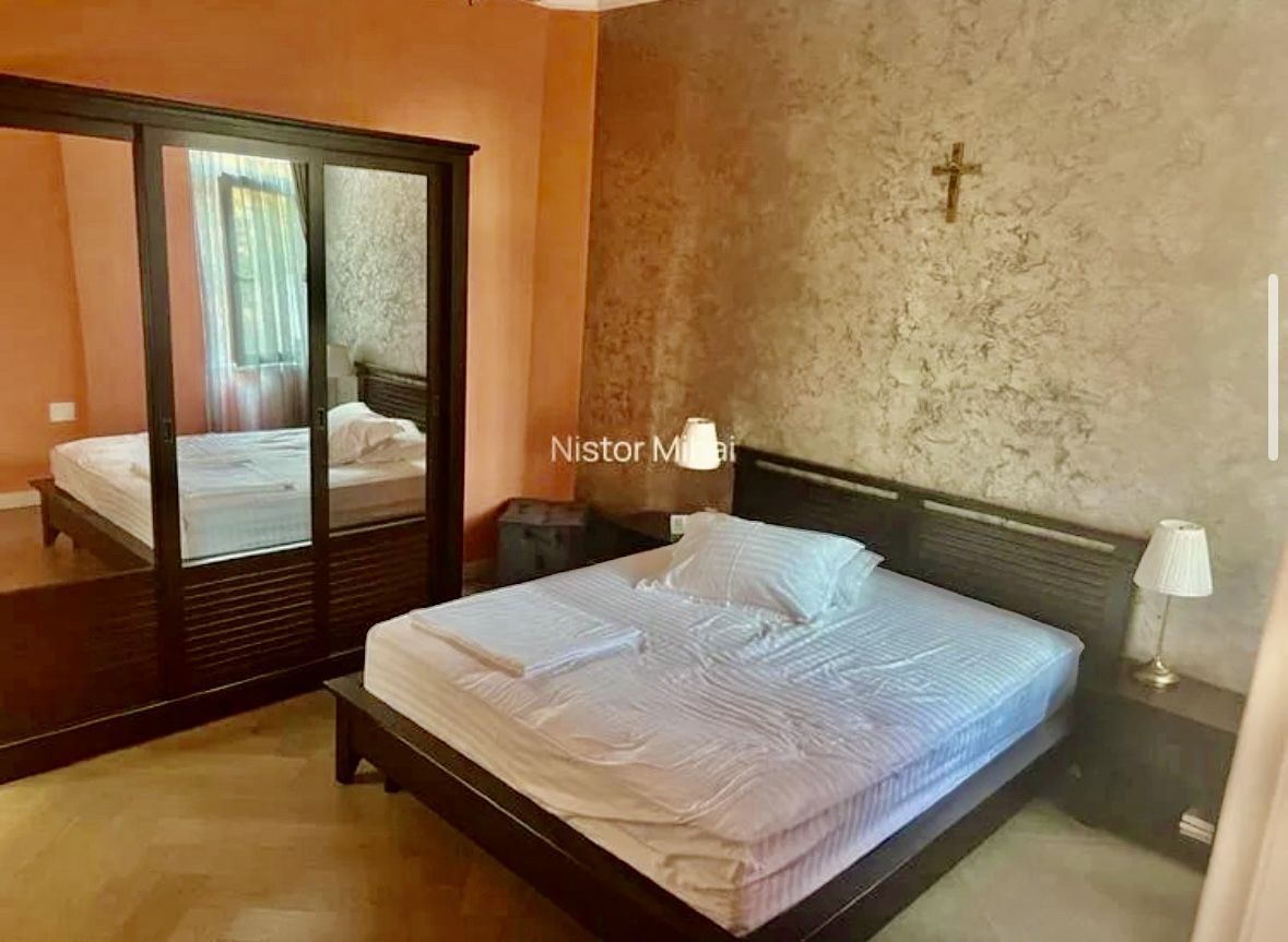 Casa ultracentrală renovată 105mp, 225.000 € - Poză 6