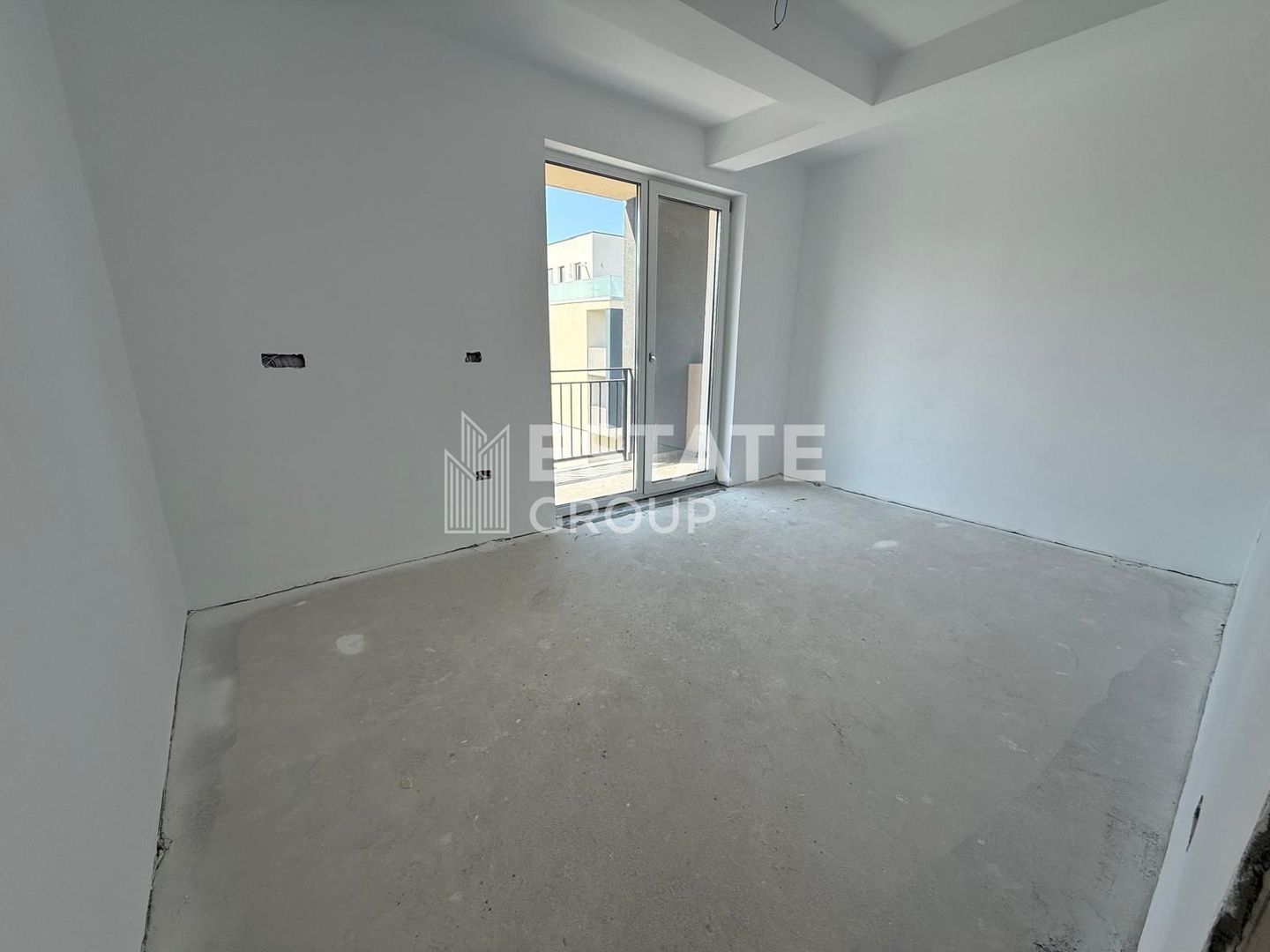 Apartament 2 camere Ciarda Rosie, etaj intermediar - Poză 1