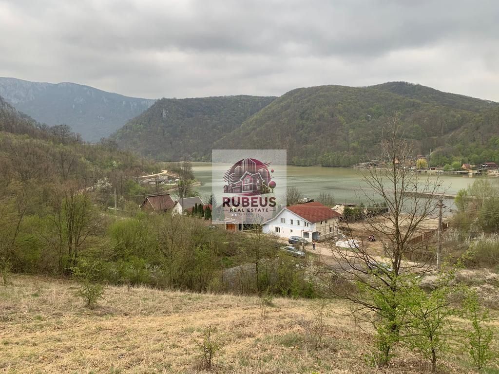 Teren intravilan 2.580 mp Eșelnița, acces DN57, ideal turism, locuinte - Poză 8