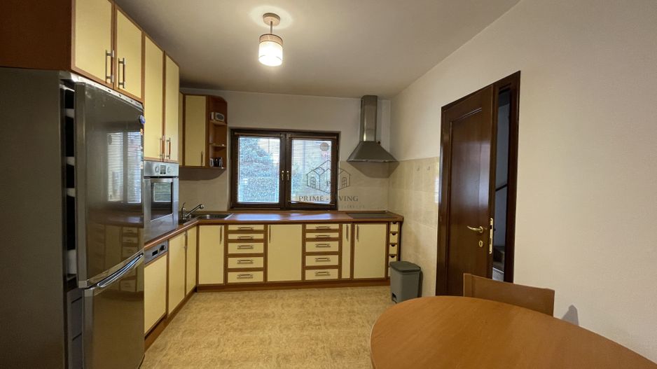 VILA CU 5 CAMERE LA INCHIRIERE LANGA BRITISH SCHOOL - Poză 2