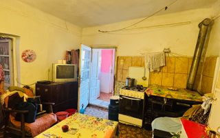 Casa cu 2 camere in Sacuieni - Poză 5