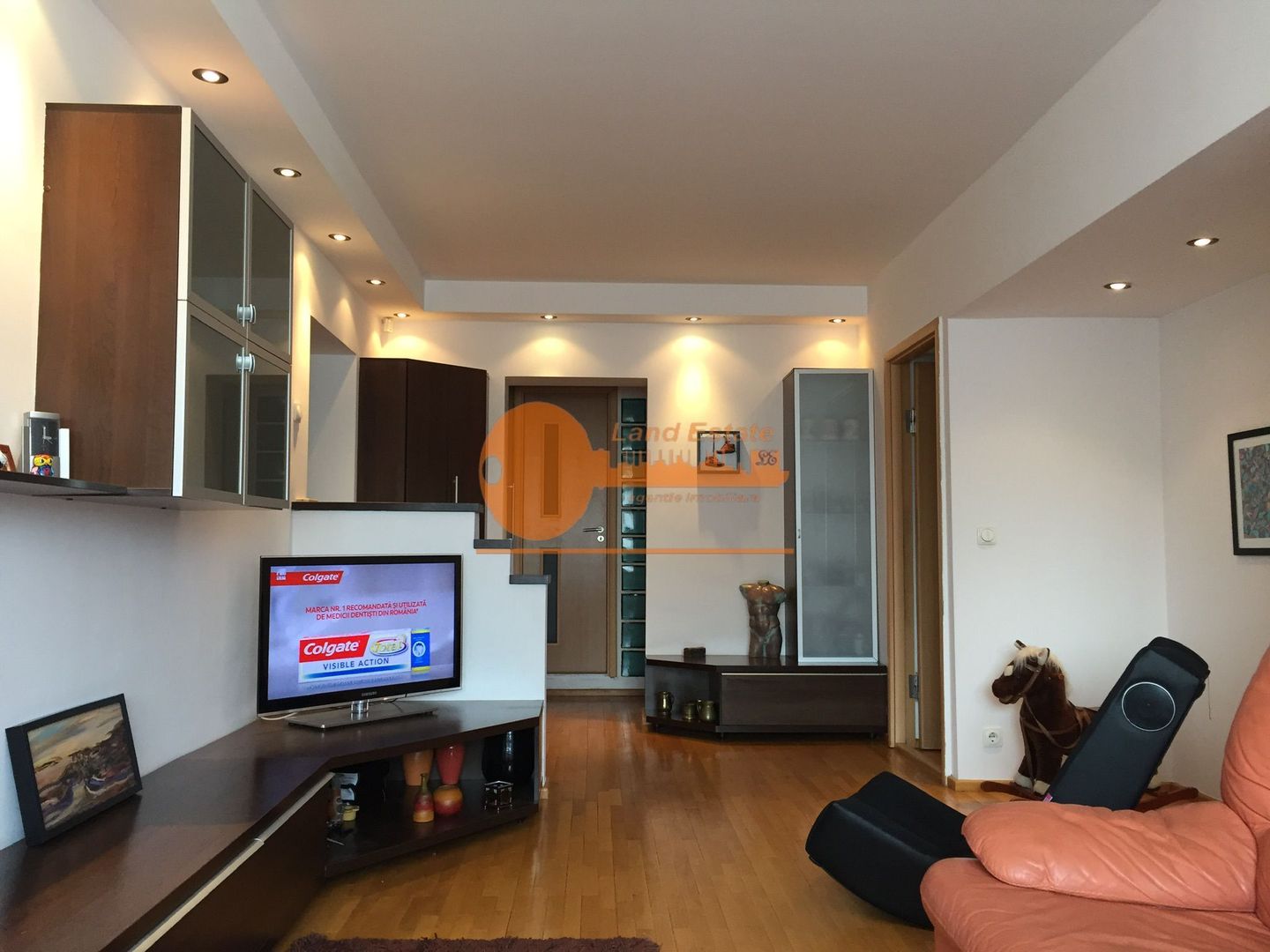 Vanzare 3 camere Vacaresti ( bloc 1985-aproape de metrou ) - Poză 5