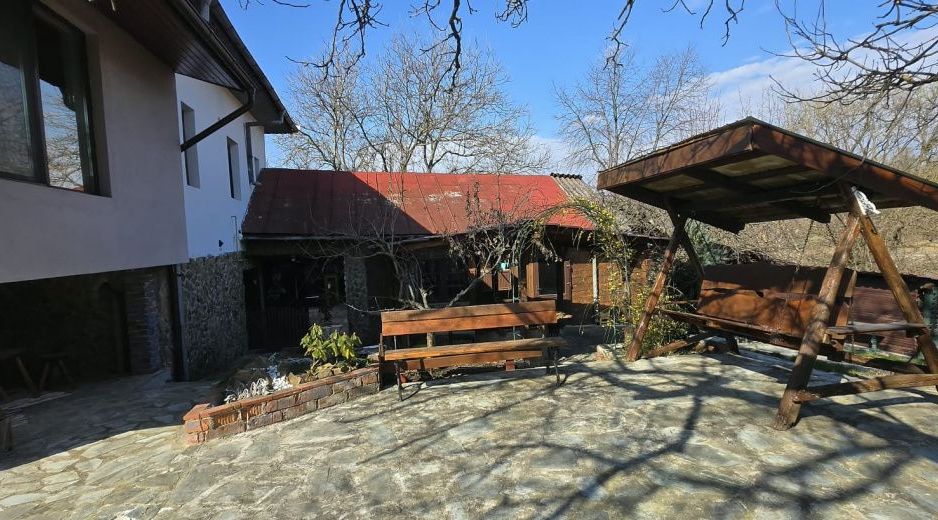 Proprietate de excepție în Lelești – la doar 8 km de Târgu Jiu - Poză 34